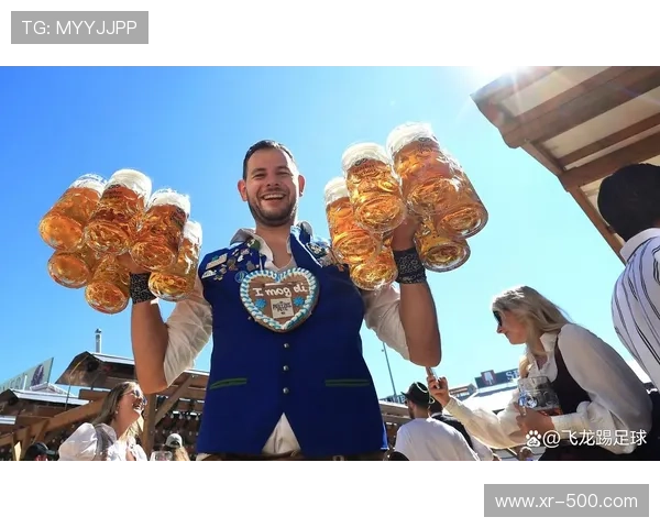 拜仁球员参与啤酒节聚会,俱乐部未评论私人行程